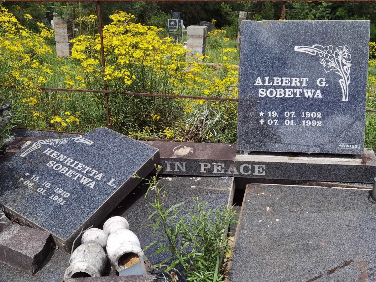 SOBETWA Albert G. 1902-1992 &amp; Henrietta L. 1910-1991