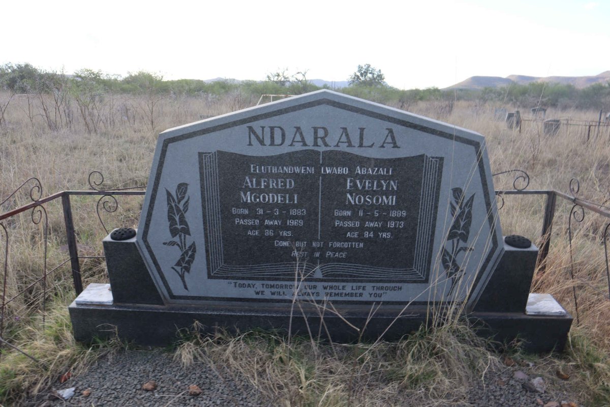NDARALA Alfred Mgodeli 1883-1969 &amp; Evelyn Nosomi 1889-1973