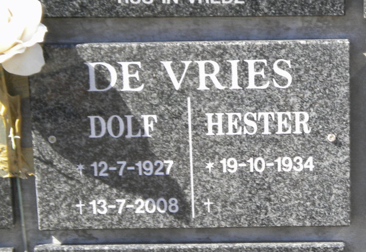 VRIES Dolf, de 1927-2008 &amp; Hester 1934-