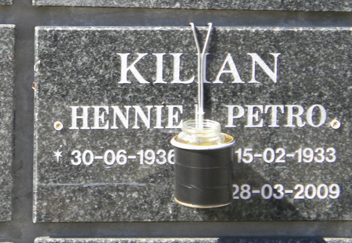KILIAN Hennie 1936- &amp; Petro 1933-2009