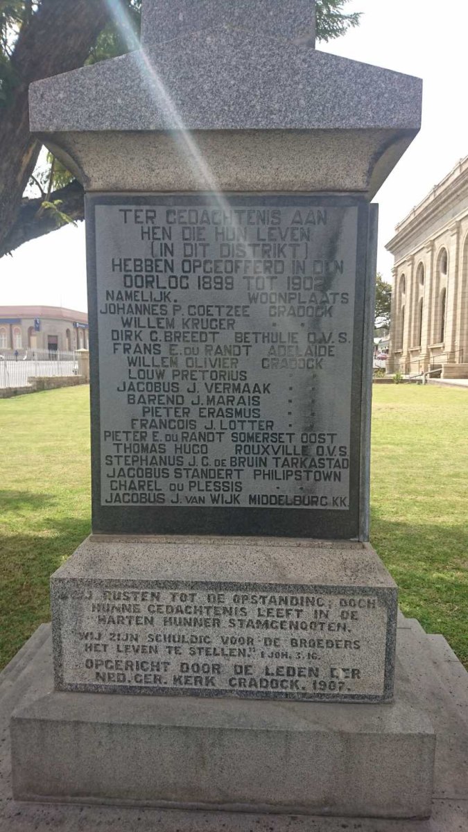 3. Ter gedagtenis aan die wat hul lewe opgeoffer het 1899-1902 / Memorial to those who died 1899-1902