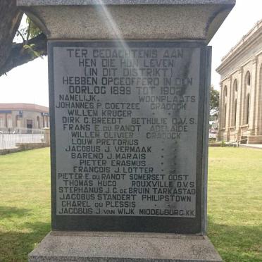 3. Ter gedagtenis aan die wat hul lewe opgeoffer het 1899-1902 / Memorial to those who died 1899-1902