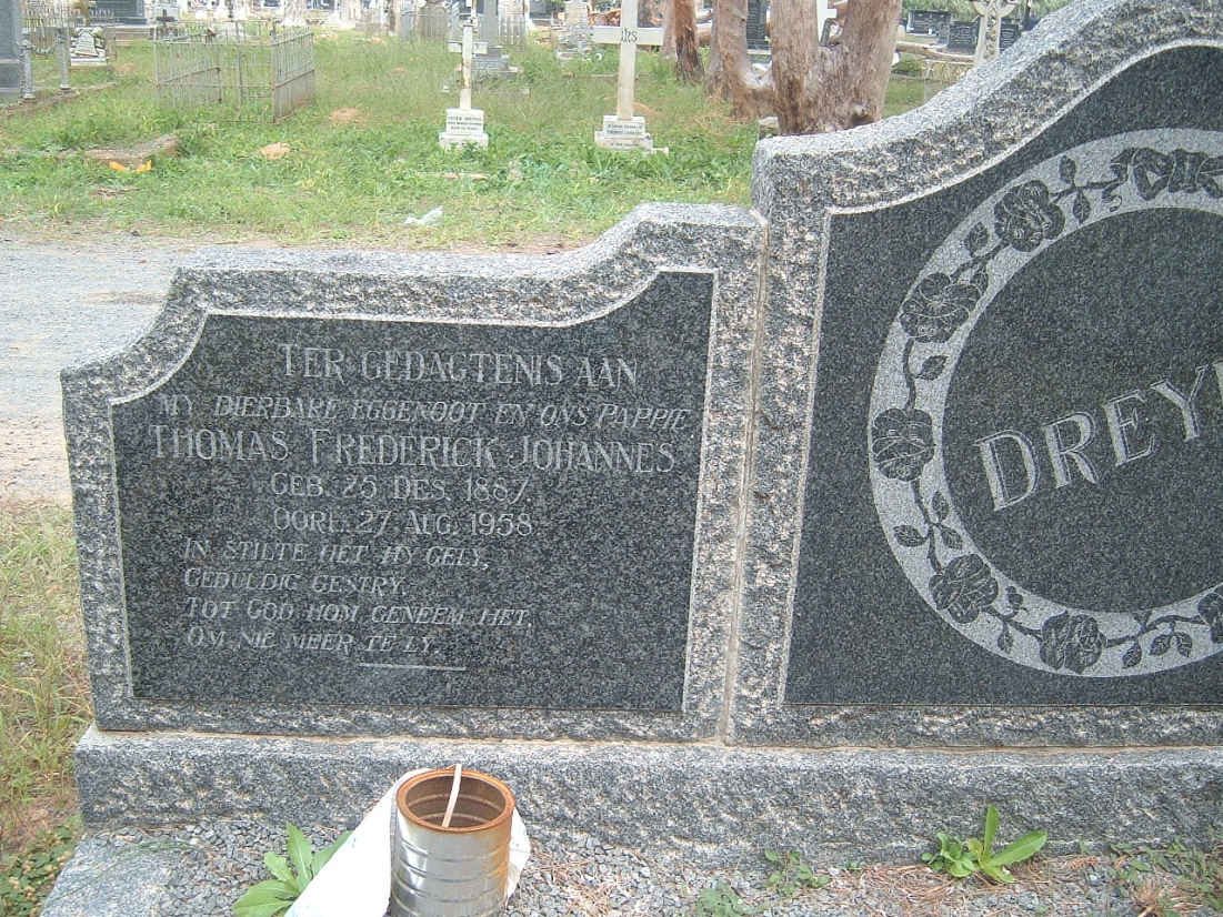 DREYER Thomas Frederick Johannes 1887-1958 &amp; Hester Maria GOOSEN 1897-1970