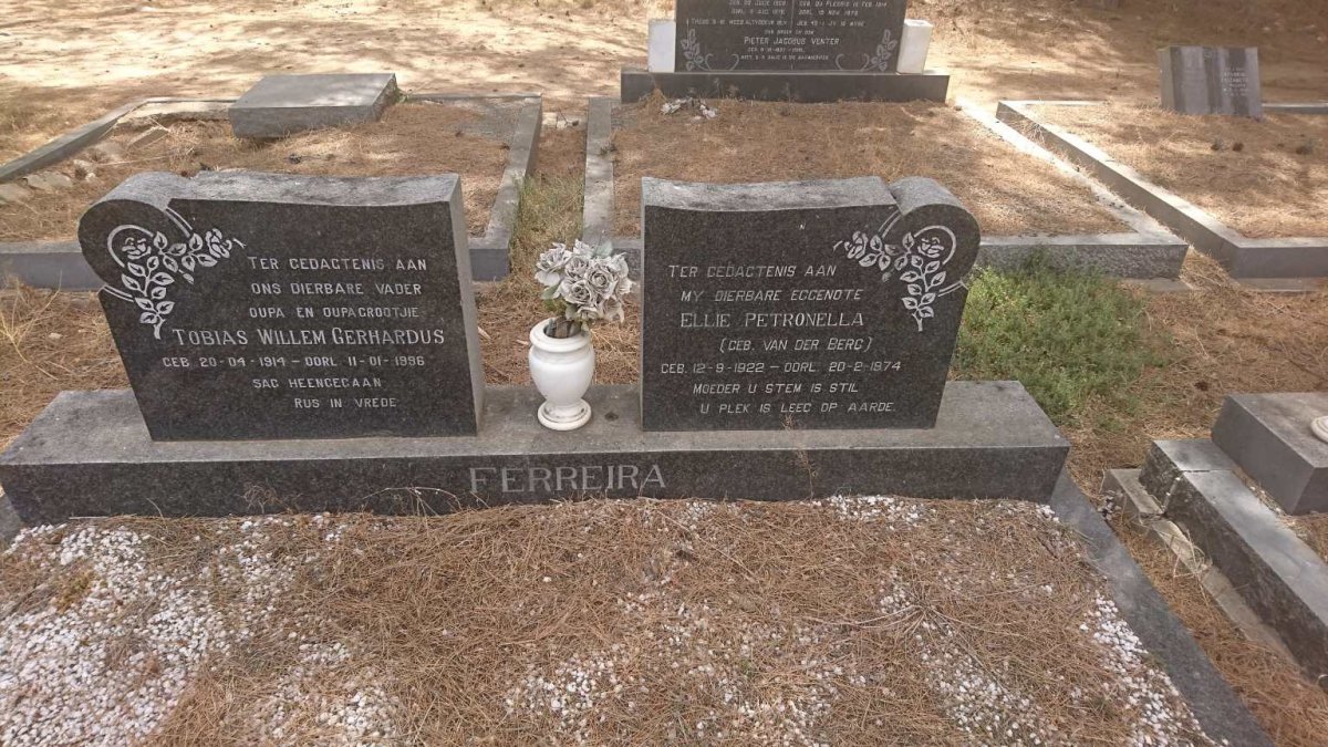 FERREIRA Tobias Willem Gerhardus 1914-1996 &amp; Ellie Petronella VAN DER BERG 1922-1974