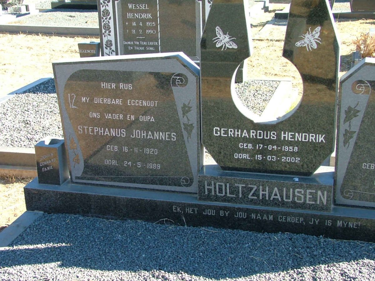 HOLTZHAUSEN Stephanus Johannes 1920-1989 :: HOLTZHAUSEN Gerhardus Hendrik 1958-2002