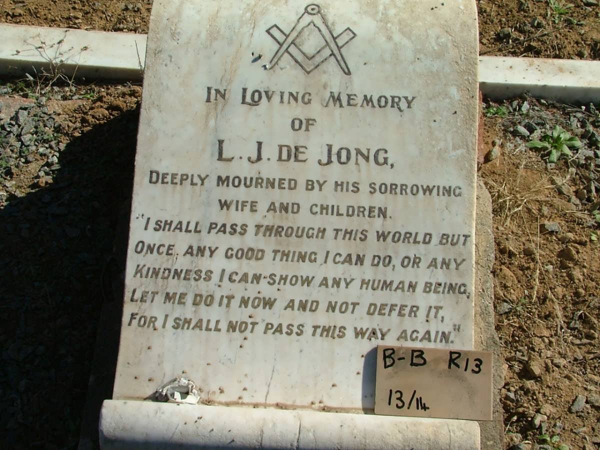 JONG L.J., de 