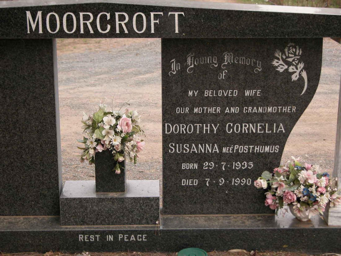 MOORCROFT Dorothy Cornelia Susanna nee POSTHUMUS 1935-1990