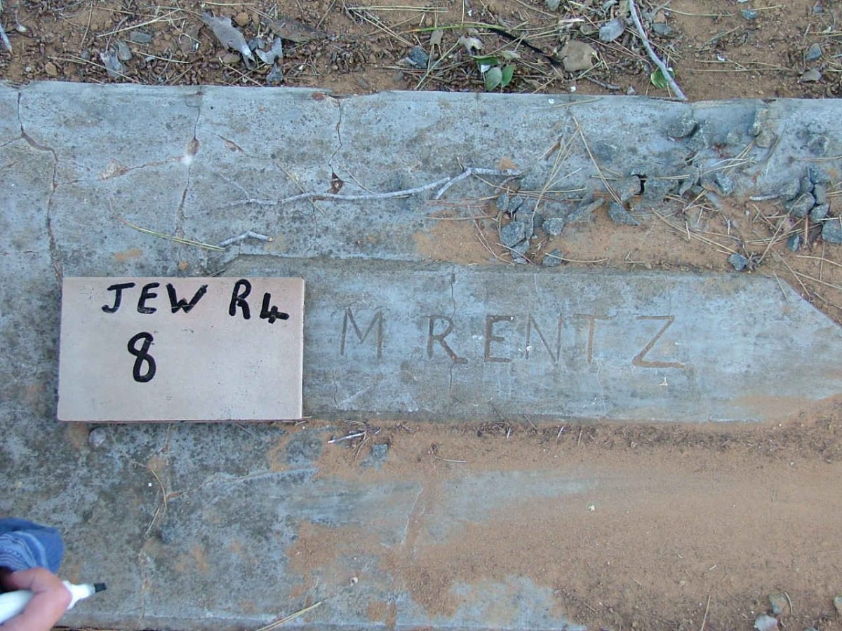 RENTZ M.