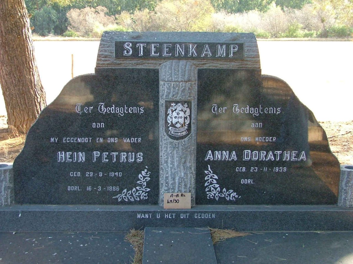 STEENKAMP Hein Petrus 1940-1986 &amp; Anna Dorathea 1938-