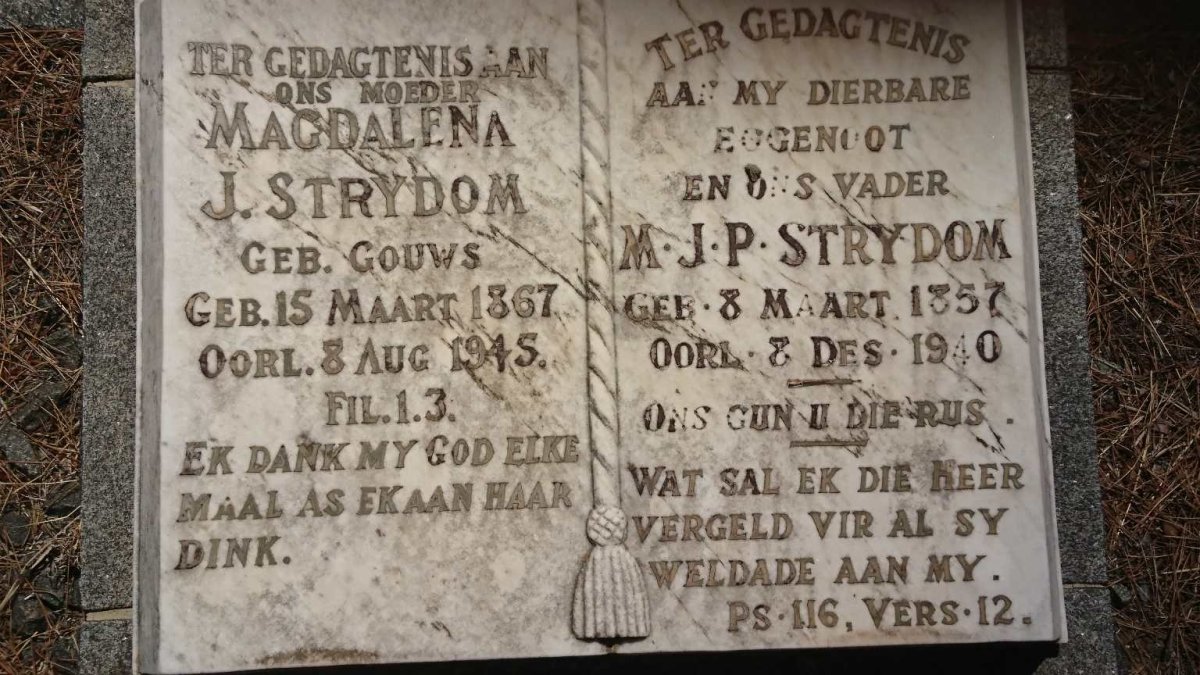 STRYDOM M.J.P. 1857-1940 &amp; Magdalena J. GOUWS 1867-1945