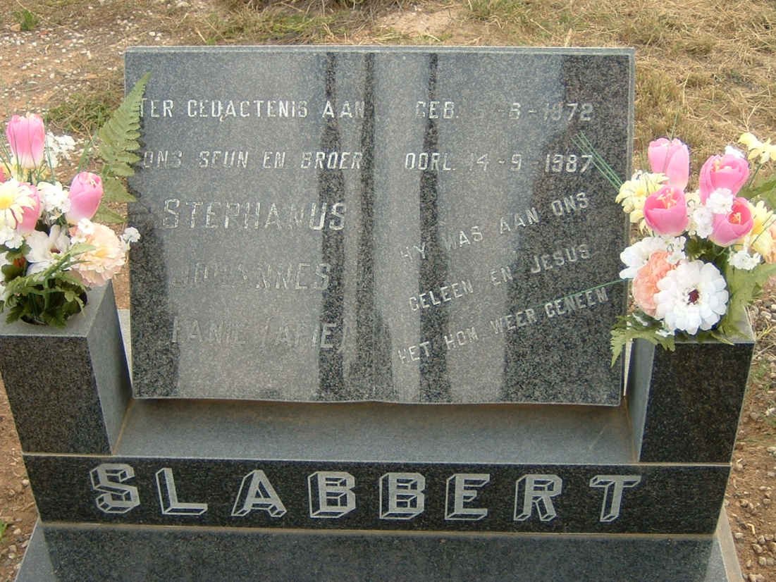 SLABBERT Izak Jacob 1943-1996 &amp; Hester Cornelia 1953- :: SLABBERT Stephanus Johannes Fanie 1972-1987