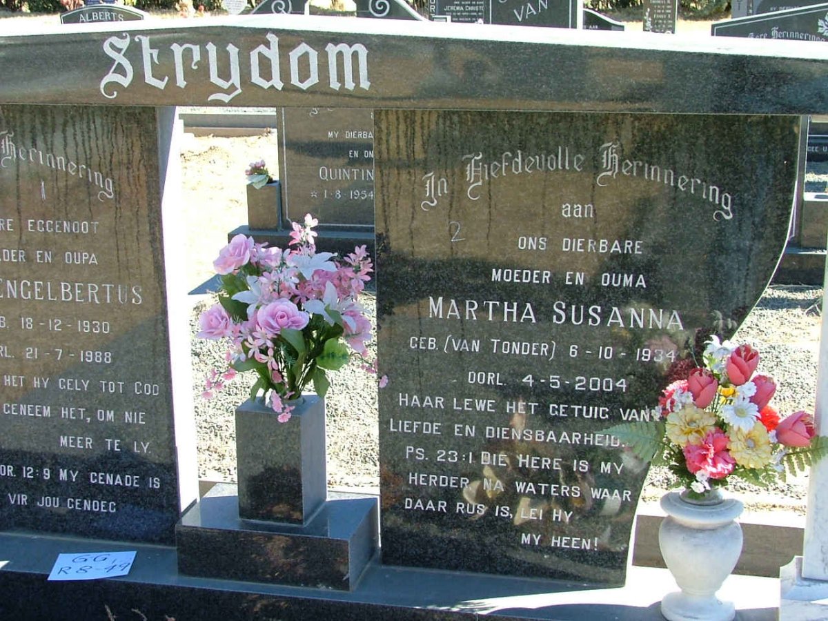 STRYDOM Martha Susanna nee VAN TONDER 1934-2004