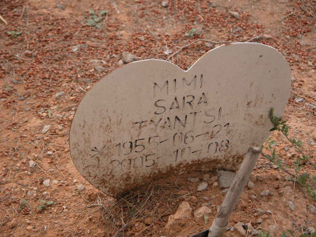 TYANTSI Mimi Sara 1955-2005
