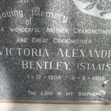 BENTLEY Cyril Joseph 1902-1974 &amp; Victoria Alexandra STAATS 1904-1988