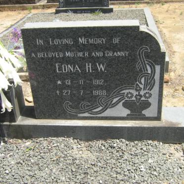 BAUER Edna H.W. 1912-1988