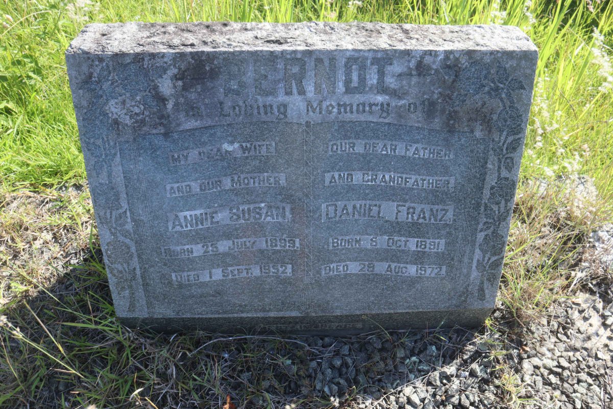BERNOT Daniel Franz 1891-1972 &amp; Annie Susan 1899-1952