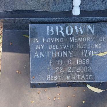 BROWN Anthony 1958-2002