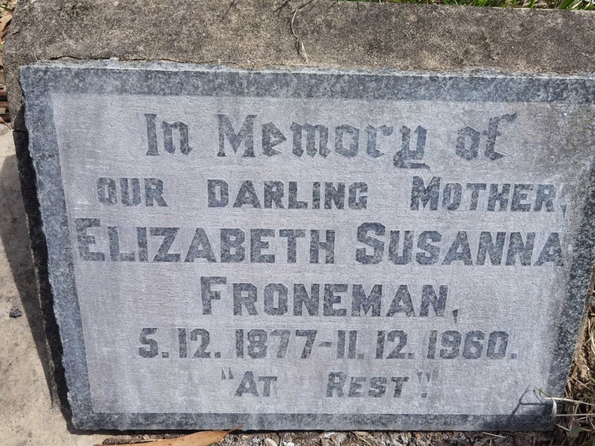 FRONEMAN Elizabeth Susanna 1877-1960 :: SMITH Cecil John 1928-1977 ::  SMITH Suson -1985 _3