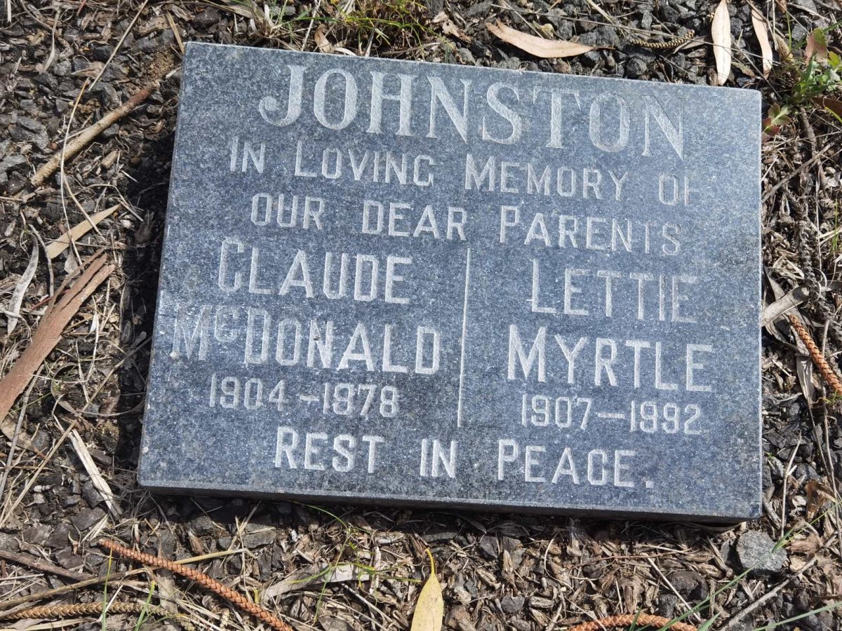 JOHNSTON Claude McDonald 1904-1978 & Lettie Myrtle 1907-1992