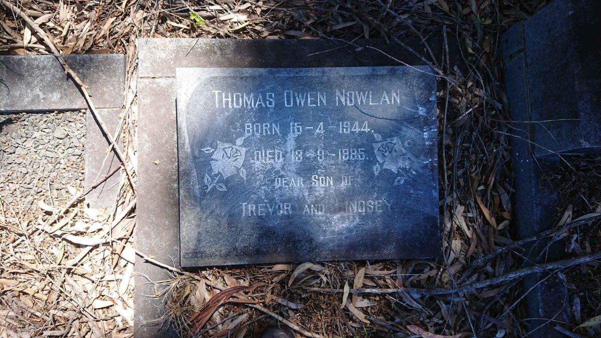 NOWLAN Thomas Owen 1944-1985