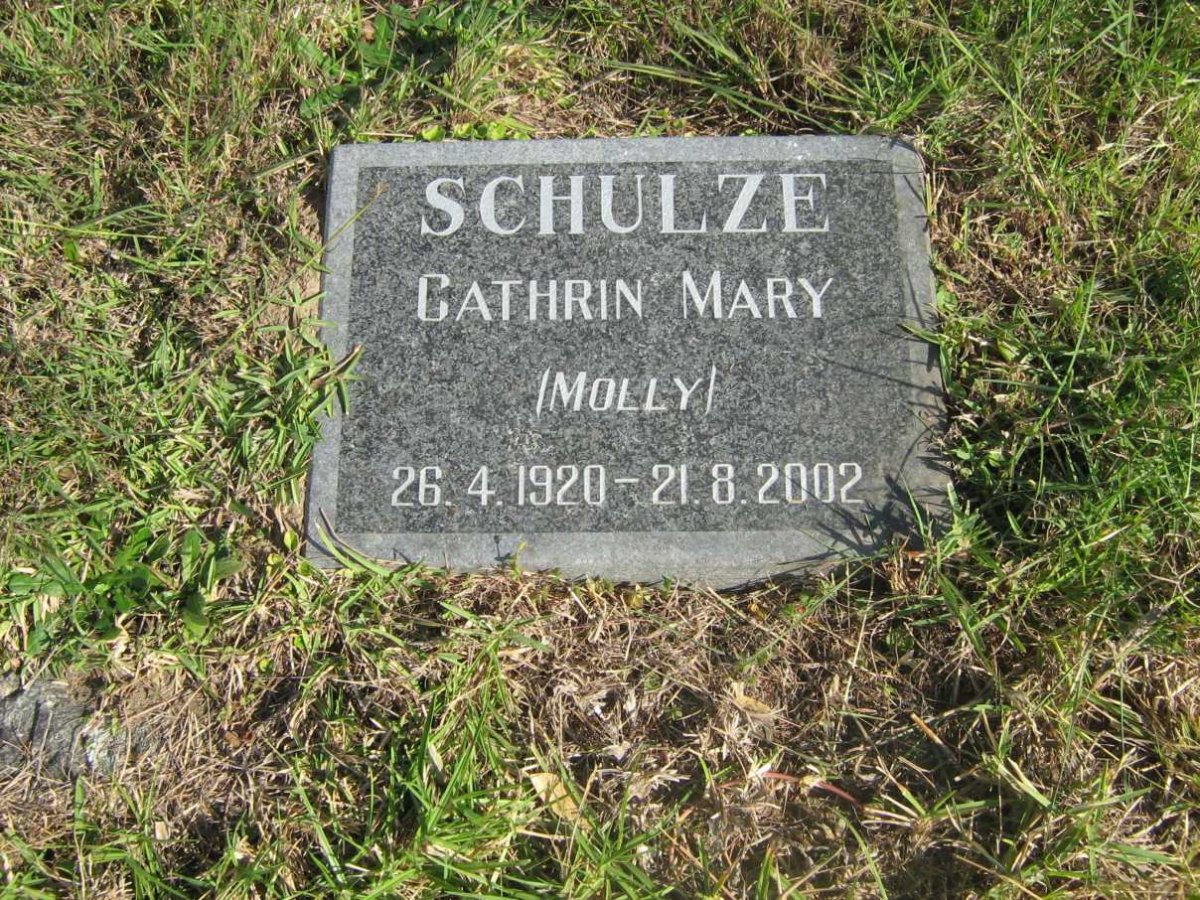 SCHULZE Cathrin Mary 1920-2002