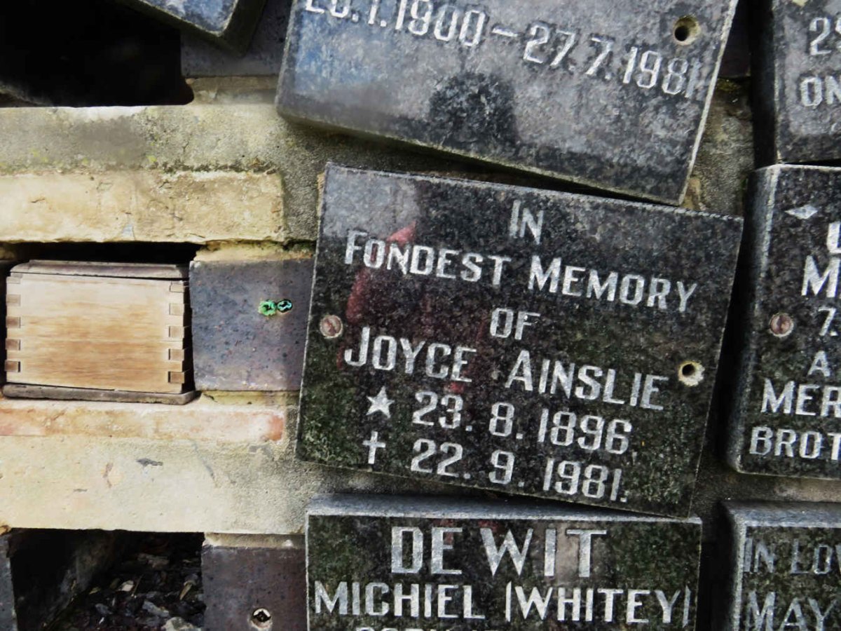 AINSLEE Joyce 1896-1981