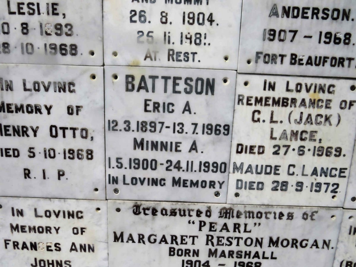 BATTESON Eric A. 1897-1969 &amp; Minnie A. 1900-1990