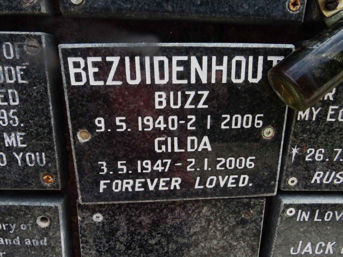 BEZUIDENHOUT Buzz 1940-2006 &amp; Gilda 1947-2006
