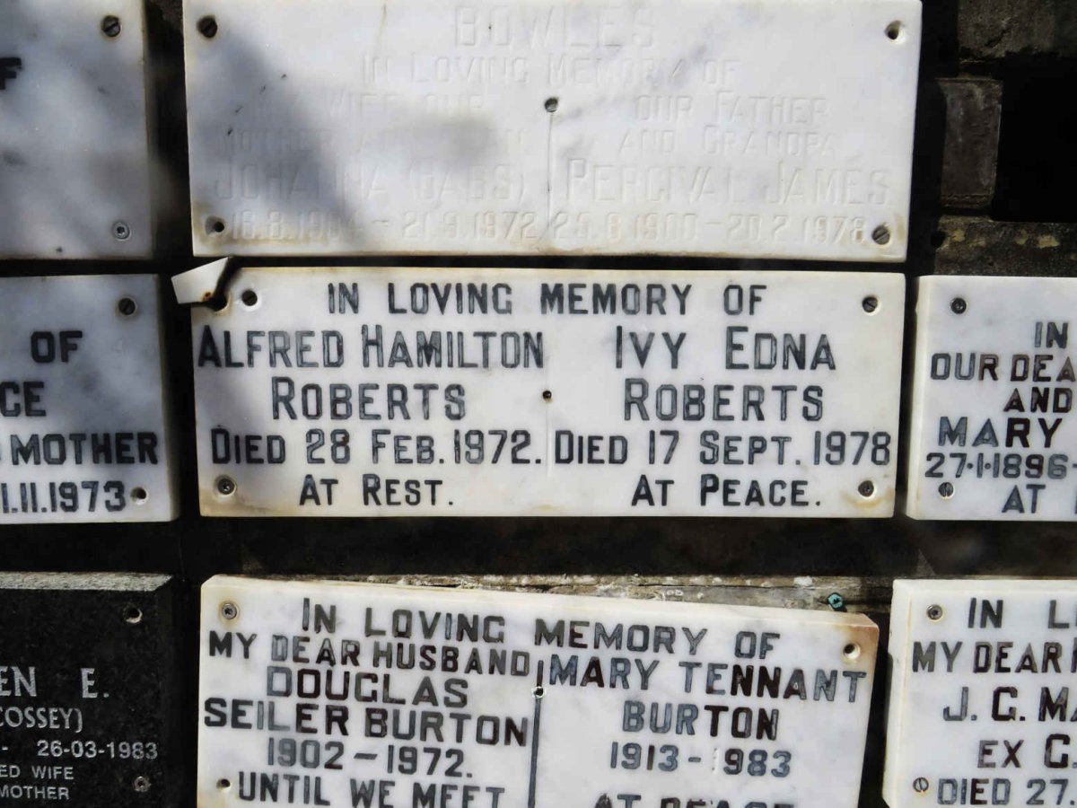 BOWLES Percival James 1900-1978 & Johanna 1904-1972 :: ROBERTS Alfred Hamilton -1972 & Ivy Edna -1978