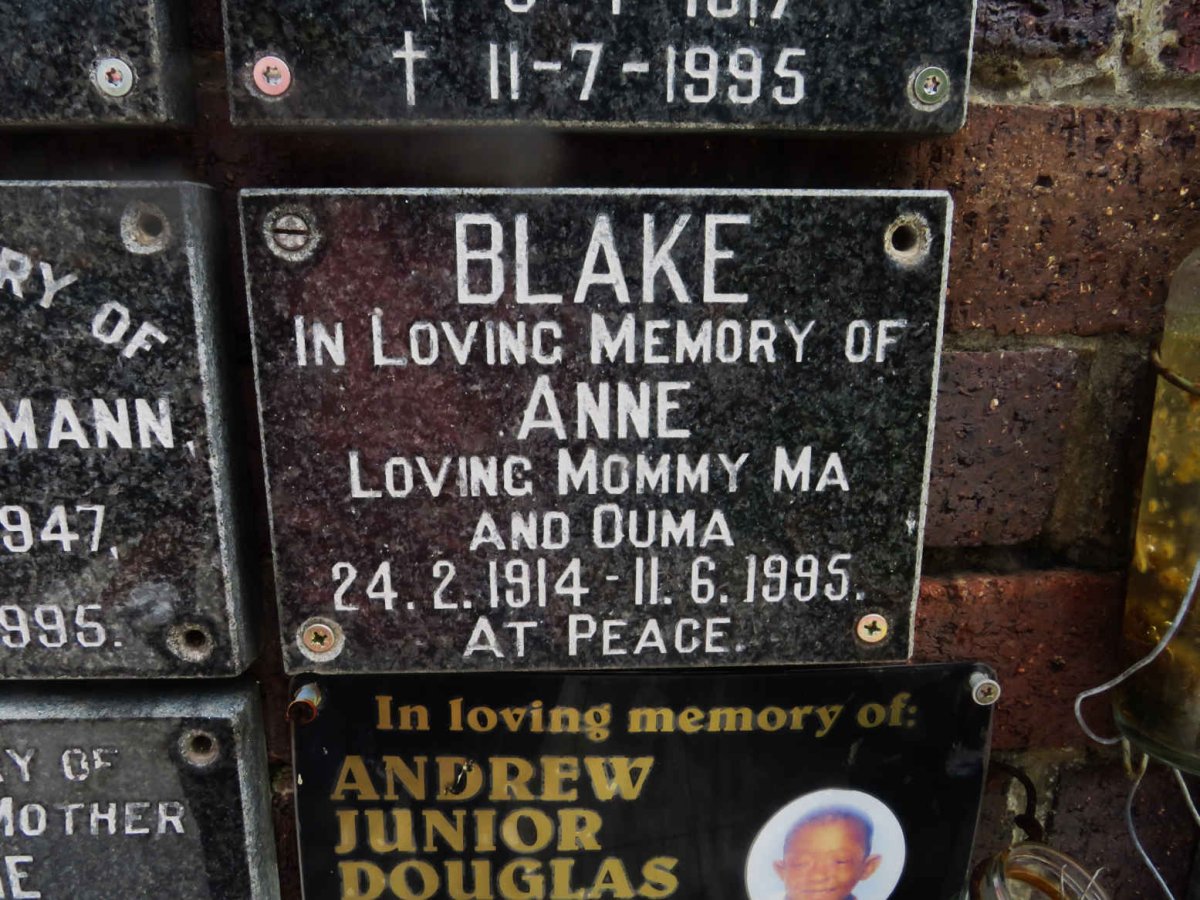 BLAKE Anne 1914-1995