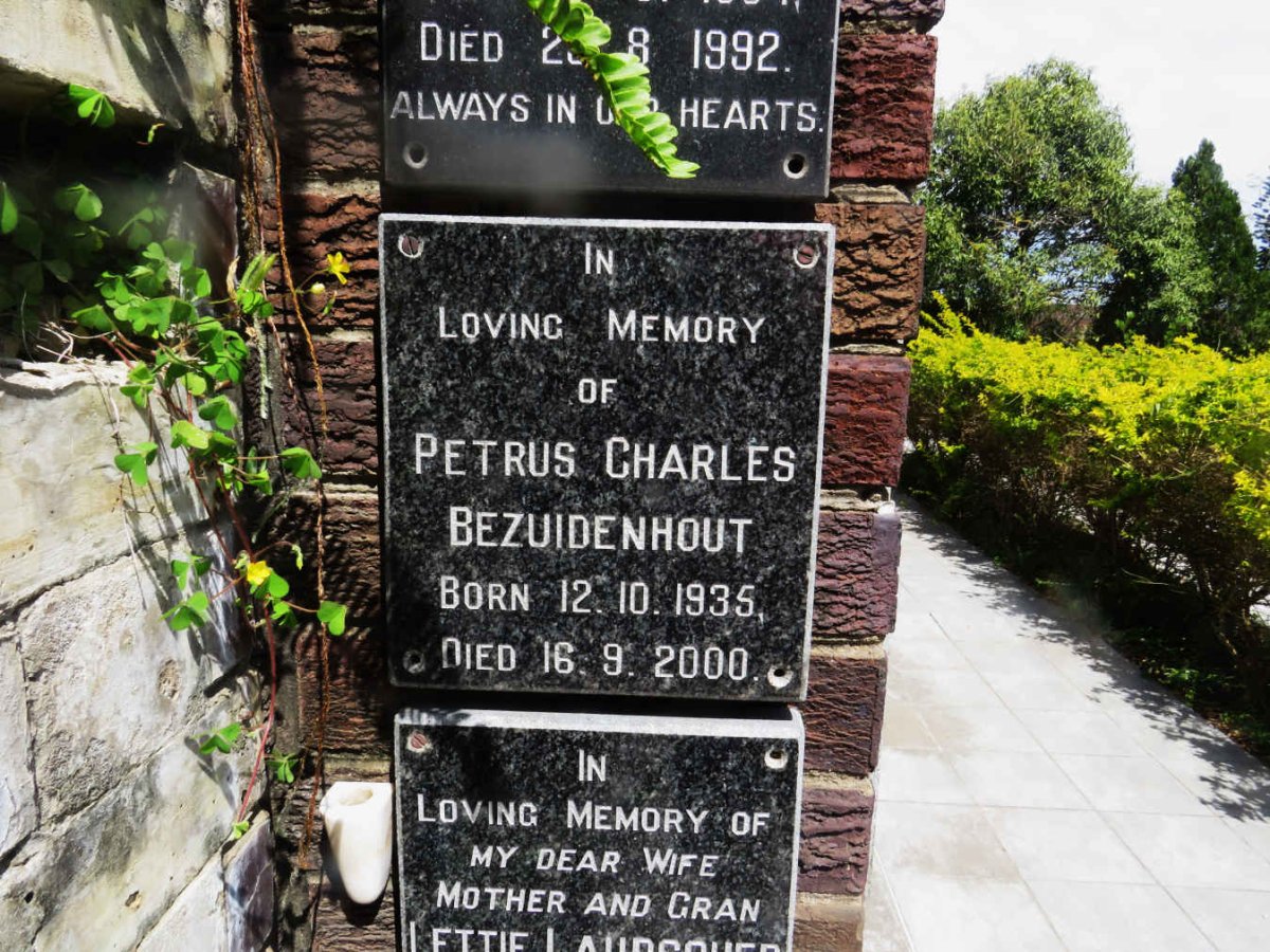 BEZUIDENHOUT Petrus Charles 1935-2000