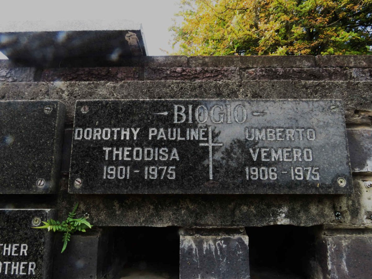 BIOGIO Umberto Vemero 1906-1975 &amp; Dorothy Pauline Theodisa 1901-1975