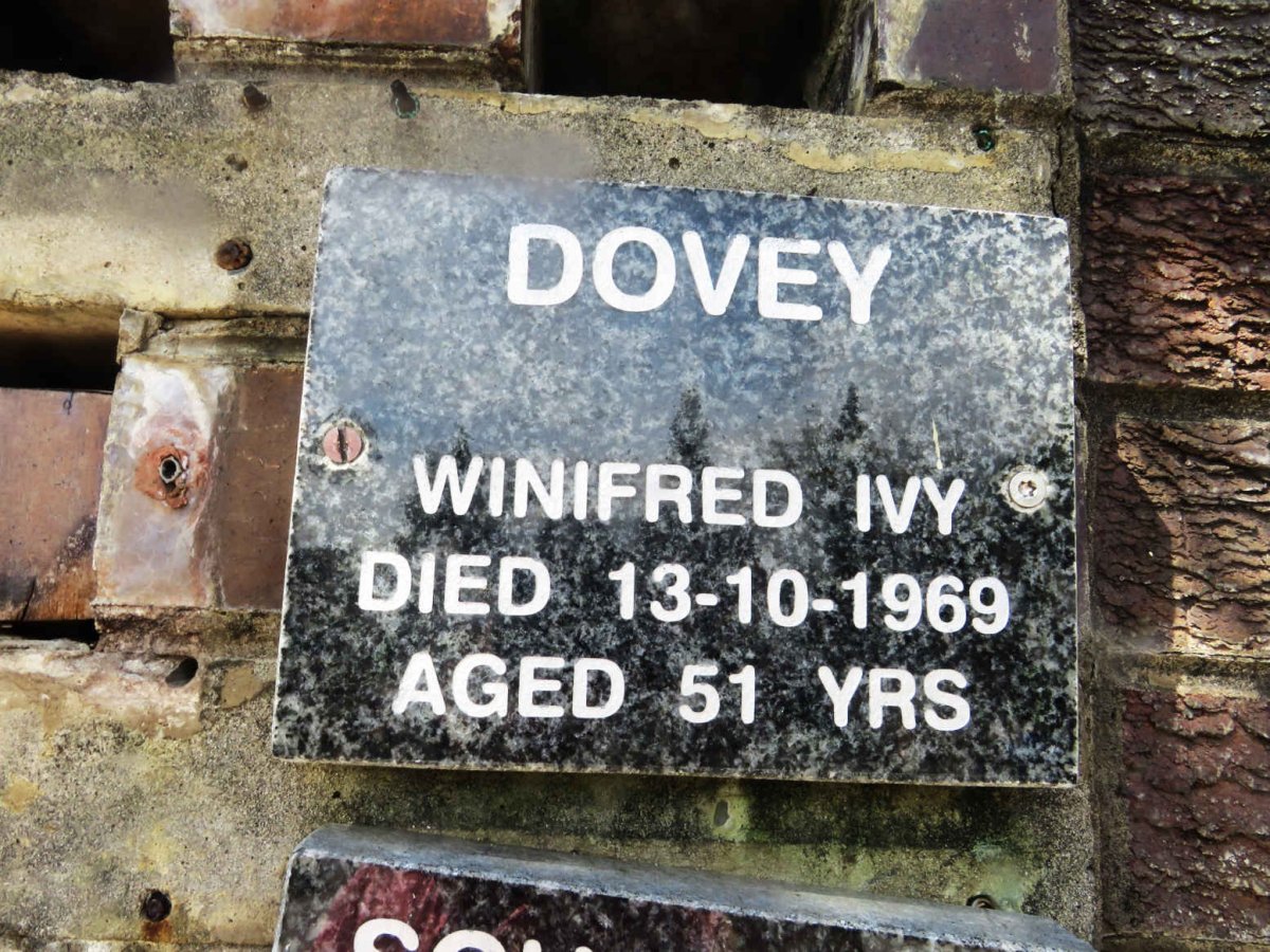 DOVEY Winifred Ivy -1969