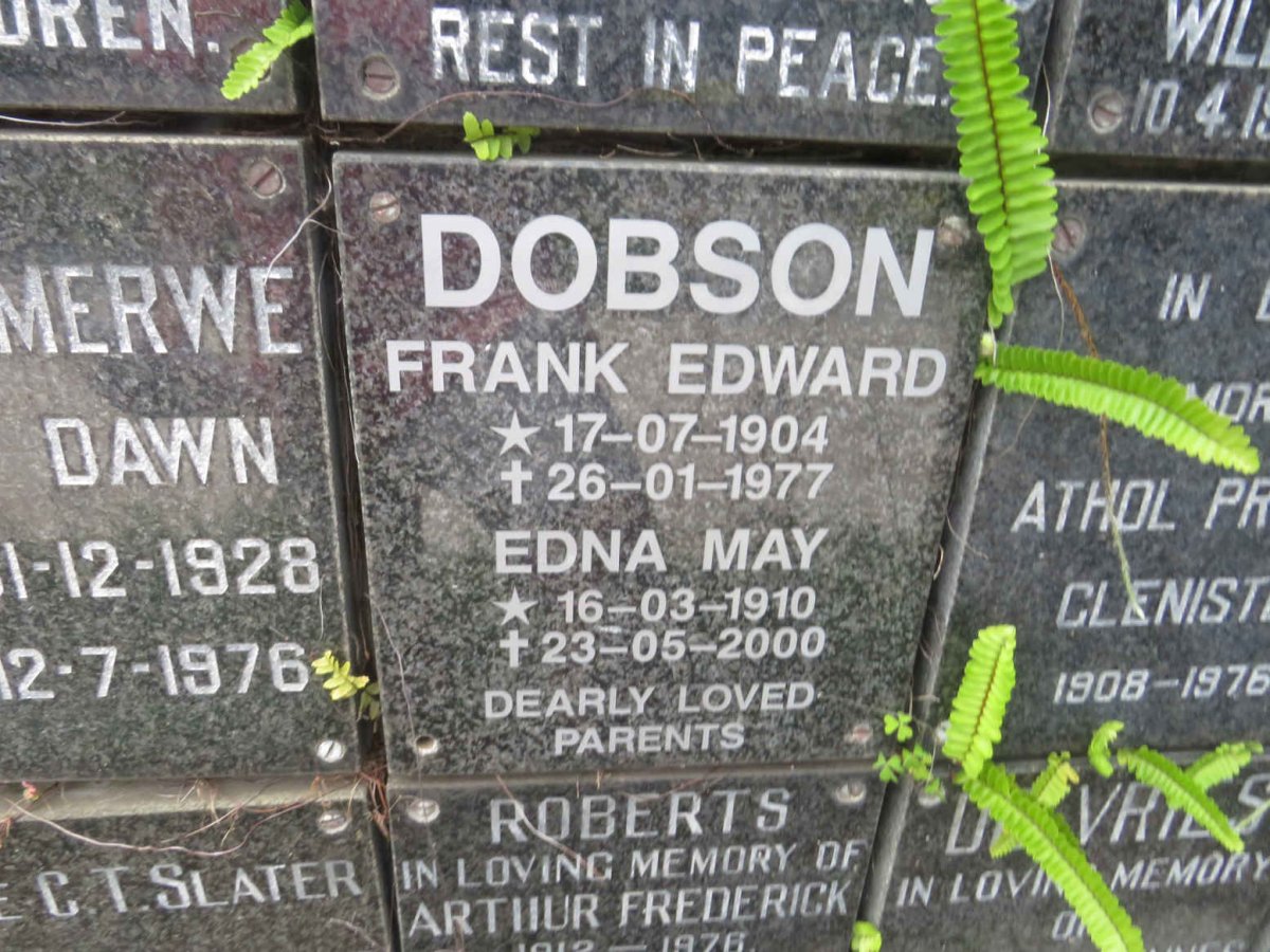 DOBSON Frank Edward 1904-1977 &amp; Edna May 1910-2000