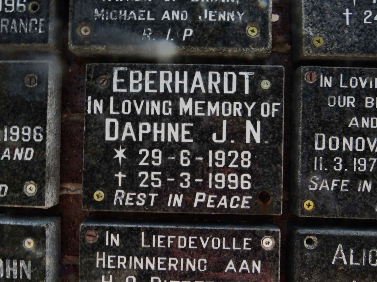 EBERHARDT Daphne J.N. 1928-1996