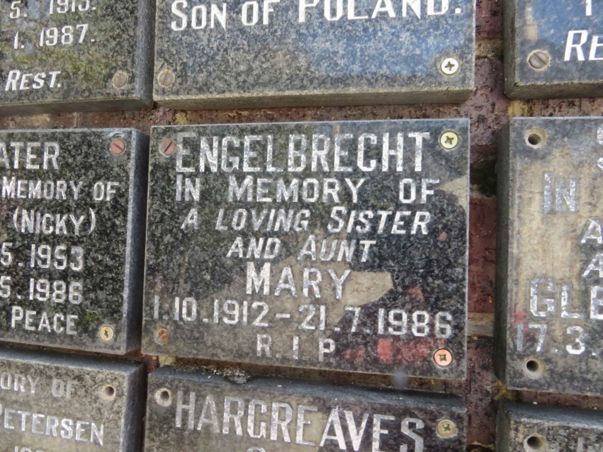 ENGELBRECHT Mary 1912-1986