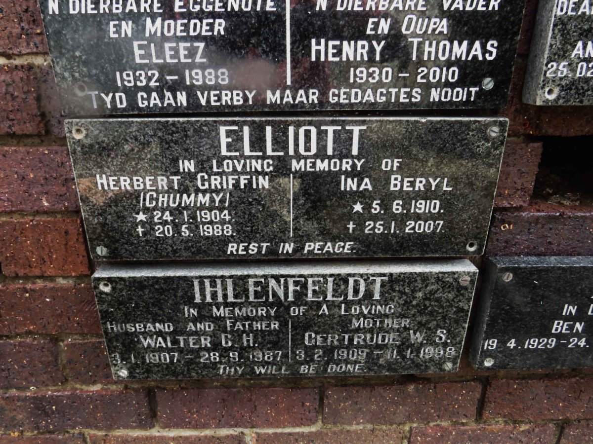 ELLIOTT Herbert Griffin 1904-1988 &amp; Ina Beryl 1910-2007