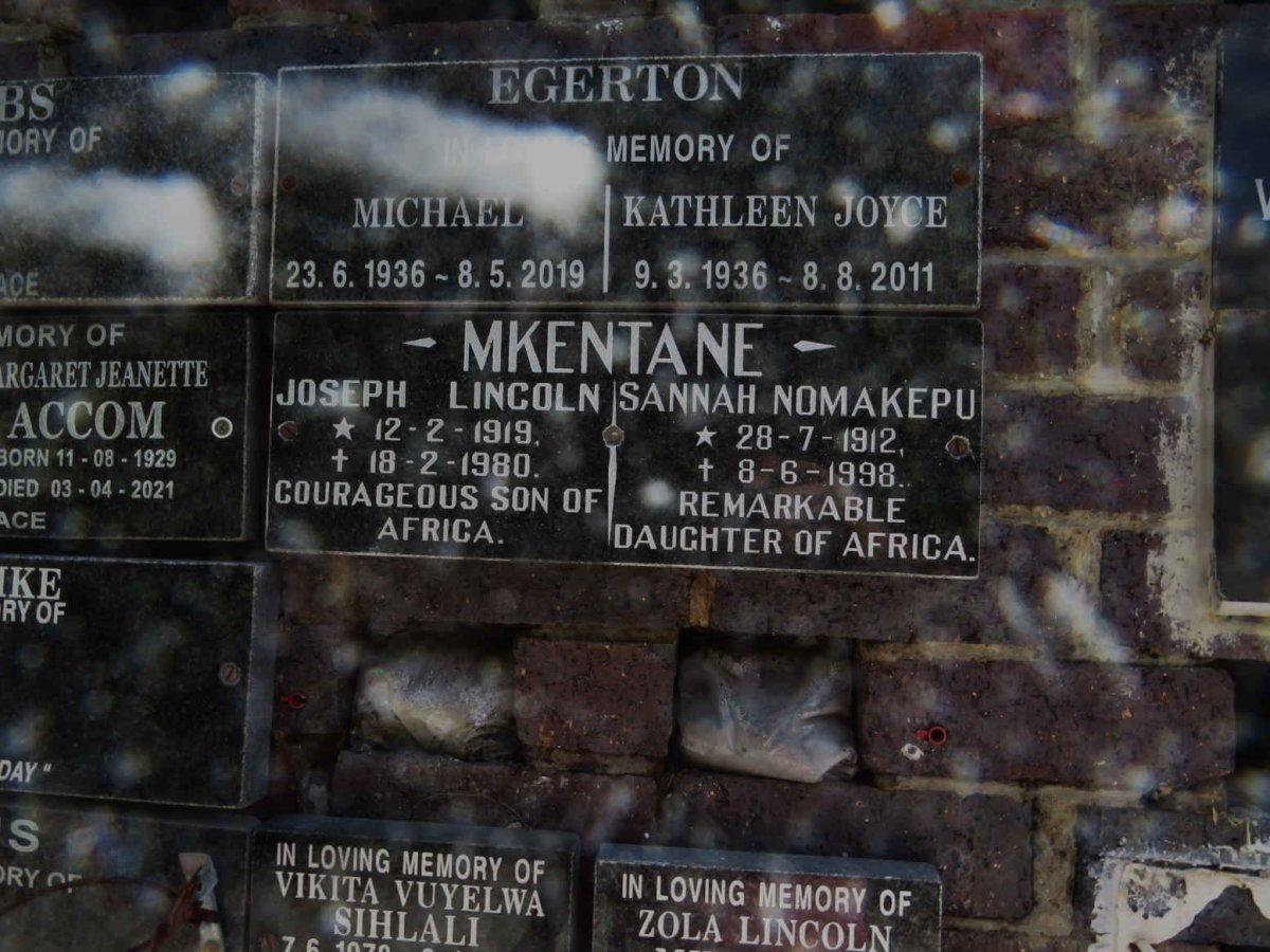 EGERTON Michael 1936-2019 &amp; Kathleen Joyce 1936-2011