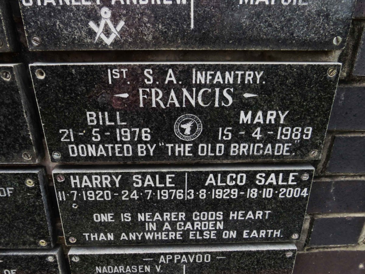 FRANCIS Bill -1976 &amp; Mary -1989