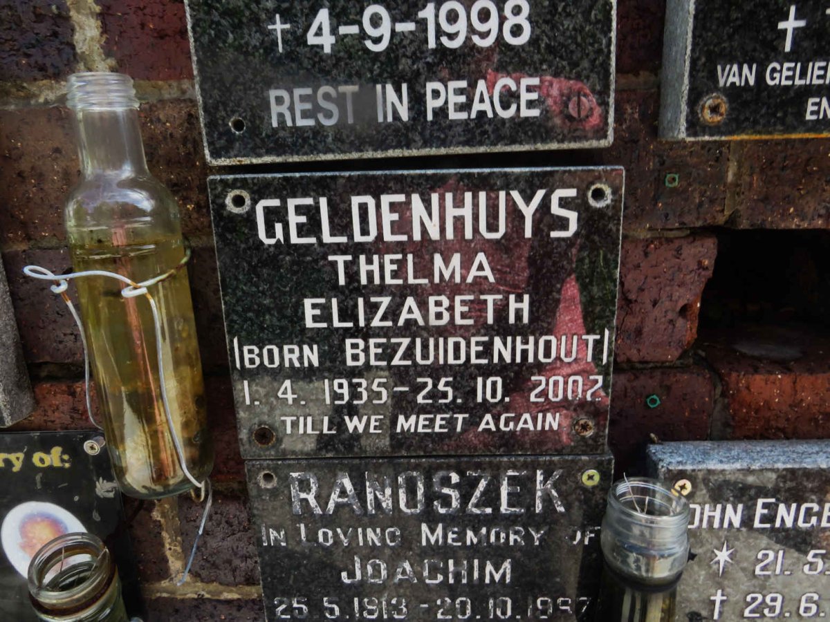 GELDENHUYS Thelma Elizabeth nee BEZUIDENHOUT 1935-2002
