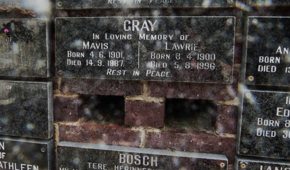 GRAY Lawrie 1900-1996 &amp; Mavis 1901-1987