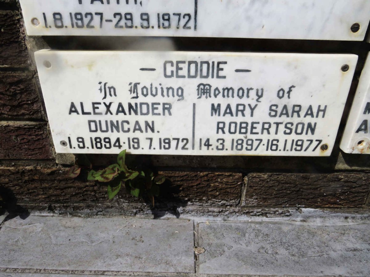 GEDDIE Alexander Duncan 1894-1972 &amp; Mary Sarah Robertson 1897-1977