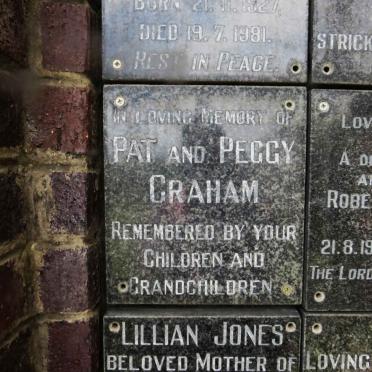 GRAHAM Pat &amp; Peggy