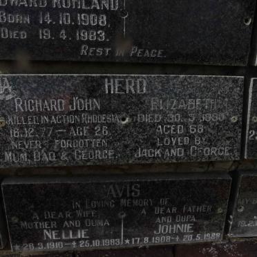 HERD Elizabeth -1990 :: HERD Richard John -1977