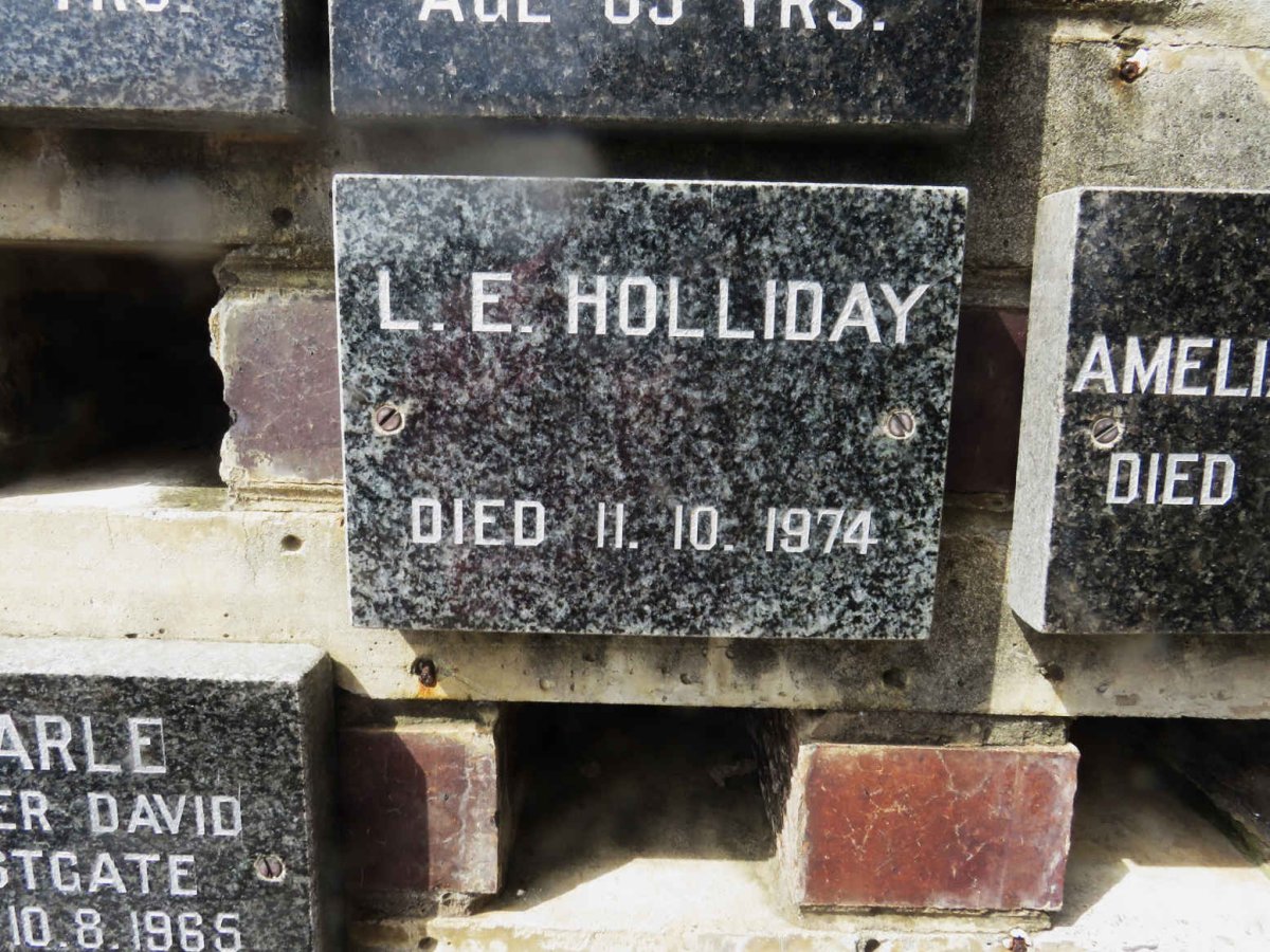 HOLLIDAY L.E. -1974