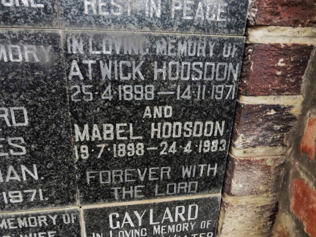 HODSDON Atwick 1898-1971 &amp; Mabel 1898-1983