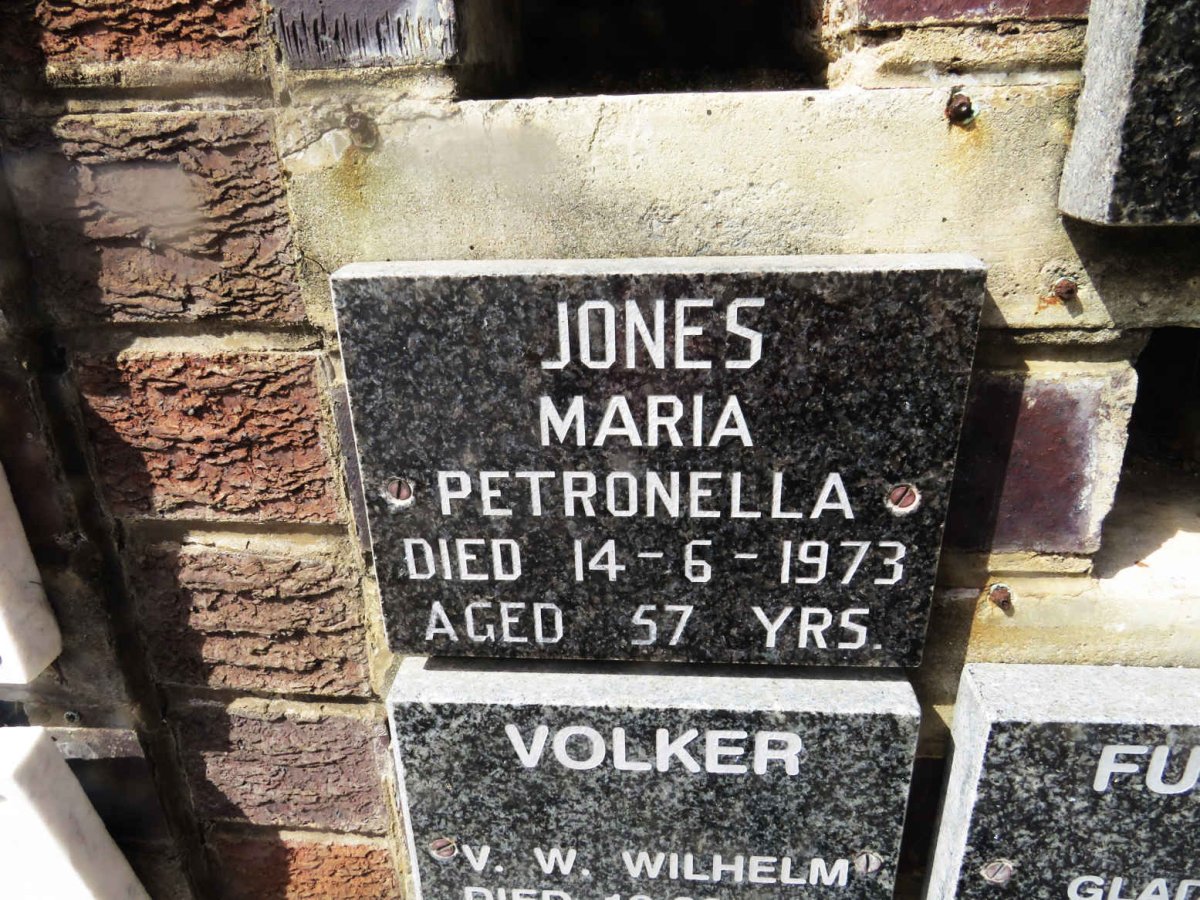 JONES Maria Petronella -1973