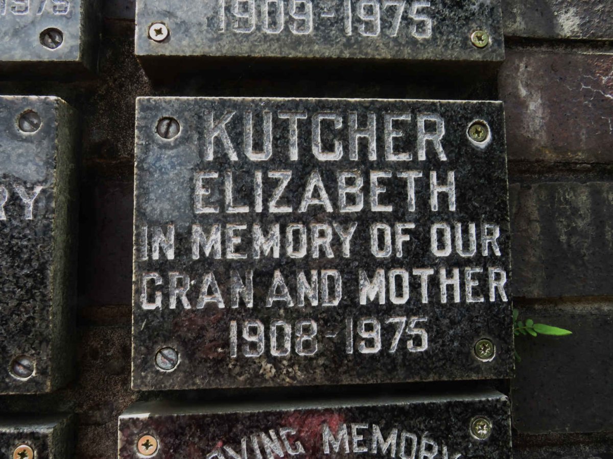 KUTCHER Elizabeth 1908-1975