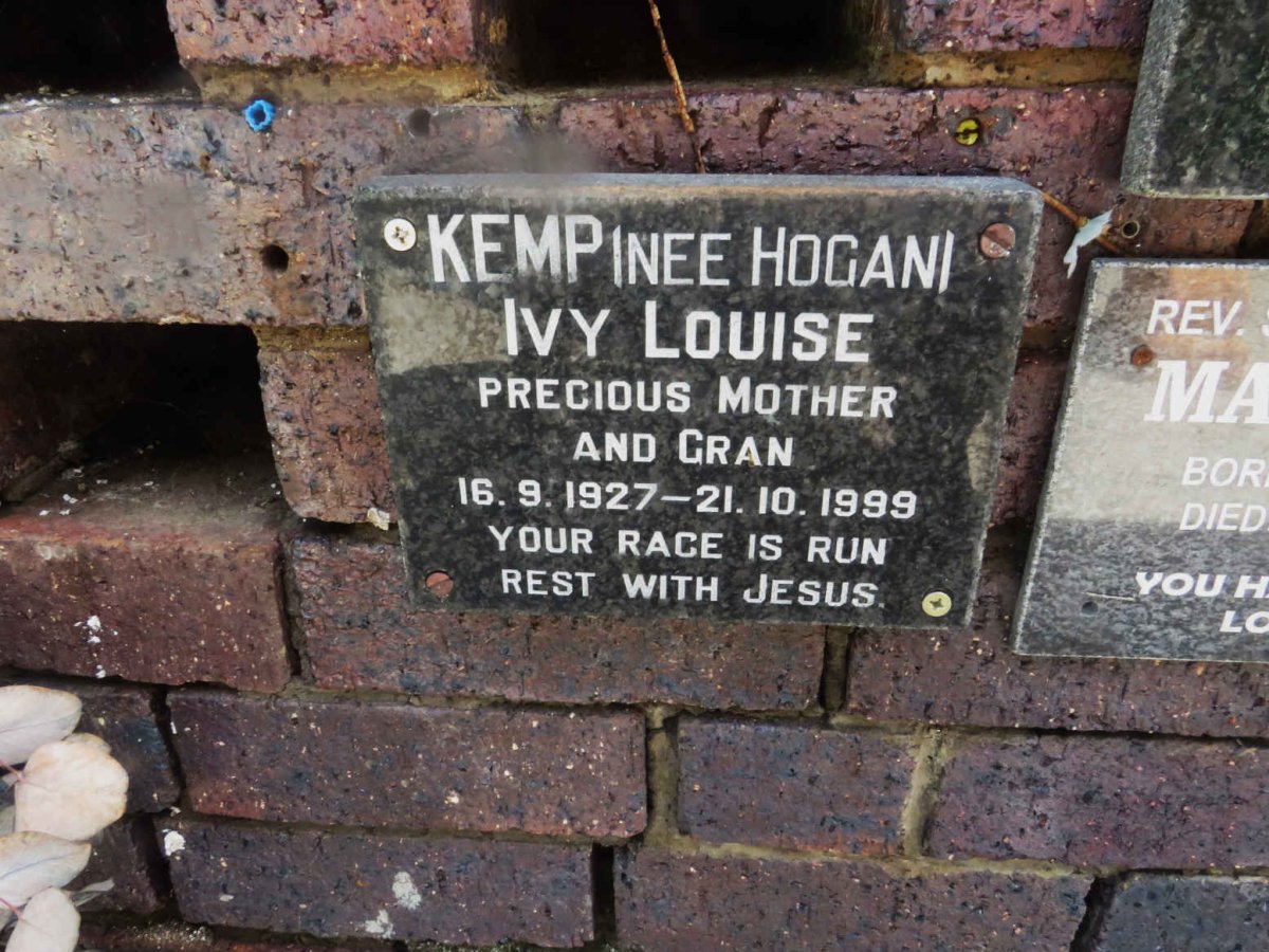 KEMP Ivy Louise nee HOGAN 1927-1999