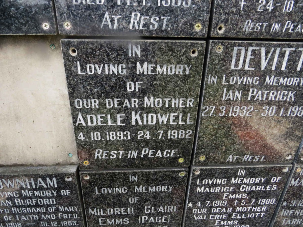 KIDWELL Adele 1893-1982